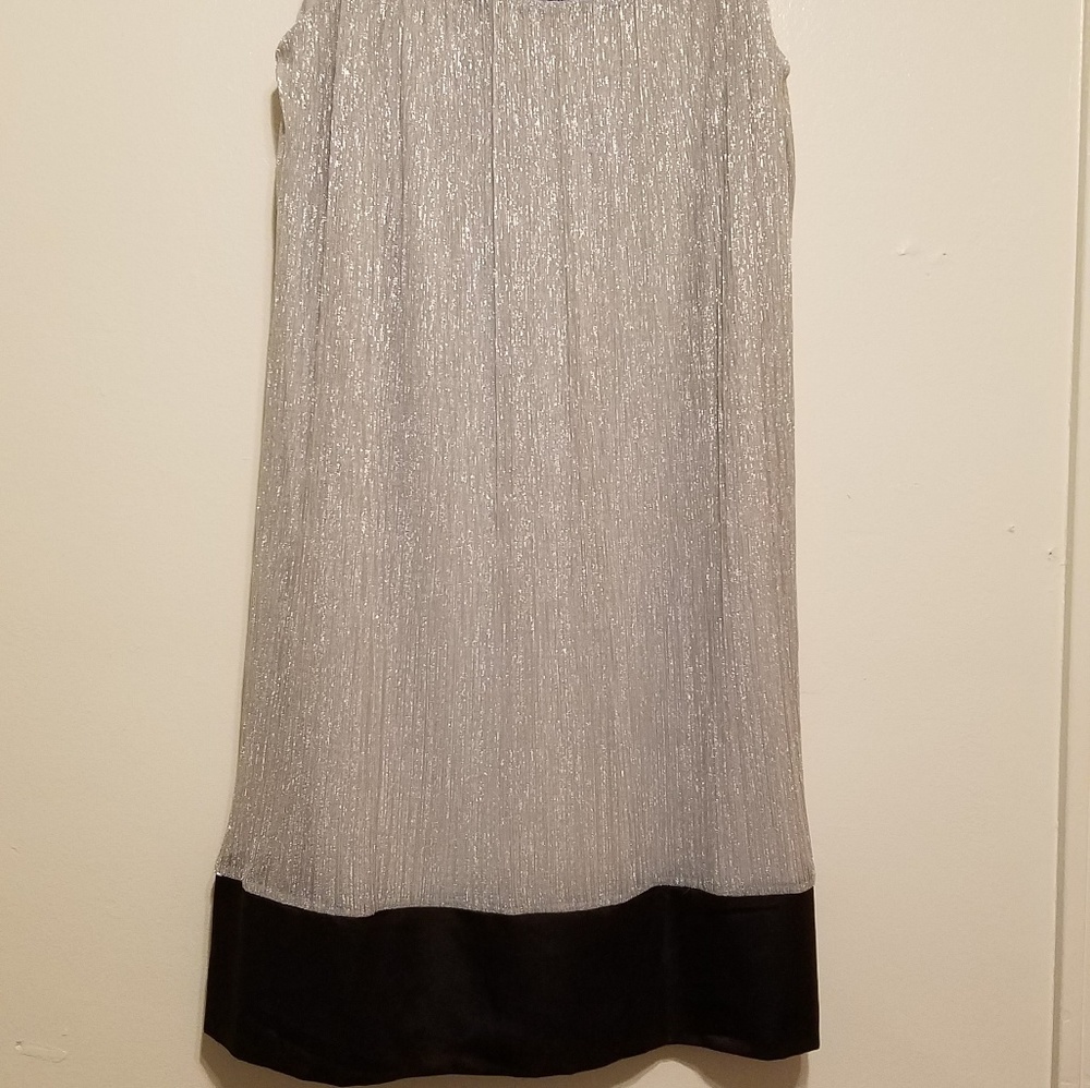 Dress - Picture 2 of 6